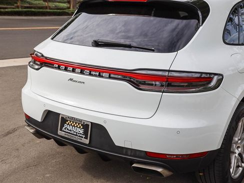 Used 2020 Porsche Macan AWD/4WD image 14