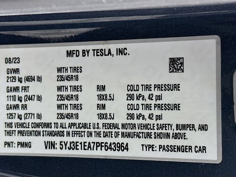 Used 2023 Tesla Model 3 Standard Range RWD image 12