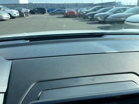 Used 2025 Nissan Sentra S FWD image 17