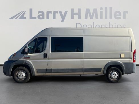 Used 2014 RAM ProMaster 2500 w/ Interior Convenience Group image 2