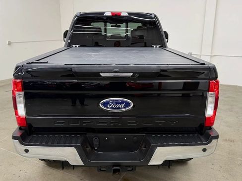 Used 2019 Ford F250 Lariat w/ Chrome Package AWD/4WD image 11
