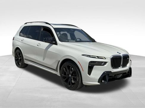 Used 2023 BMW X7 M60i w/ Executive Package AWD/4WD image 12