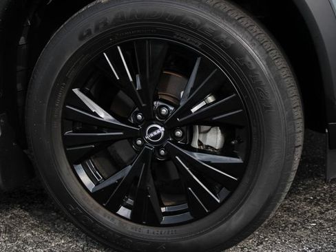 Certified 2023 Nissan Rogue SV w/ SV Premium B Package AWD/4WD image 35