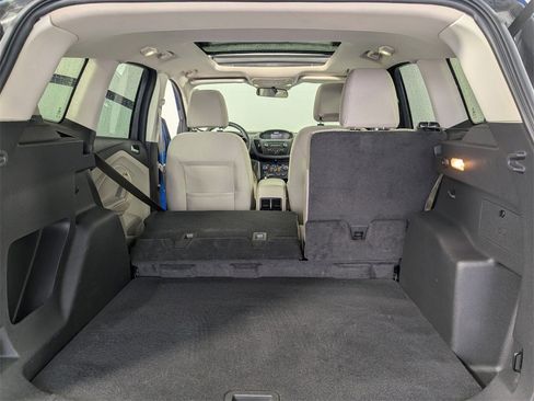 Used 2017 Ford Escape SE w/ SE Cold Weather Package image 26