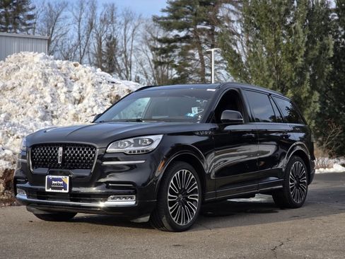 Used 2023 Lincoln Aviator Black Label w/ Dynamic Handling Package image 3