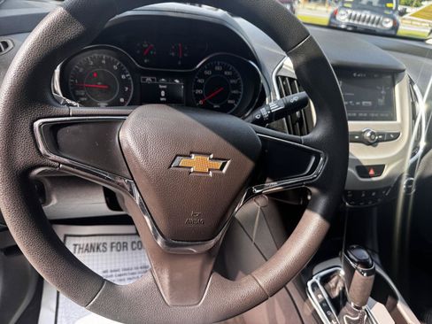 Certified 2017 Chevrolet Cruze LS FWD image 16