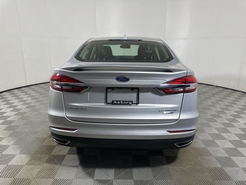 Used 2019 Ford Fusion Titanium AWD/4WD image 6
