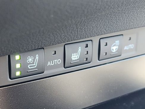 Certified 2025 Lexus ES 300h F Sport w/ Accessory Package (Z1) image 17