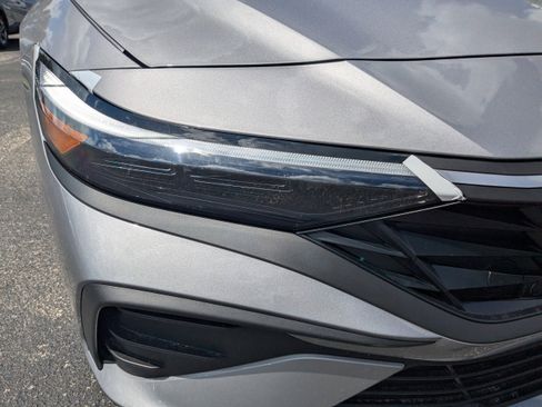 New 2025 Hyundai Elantra Sport image 10