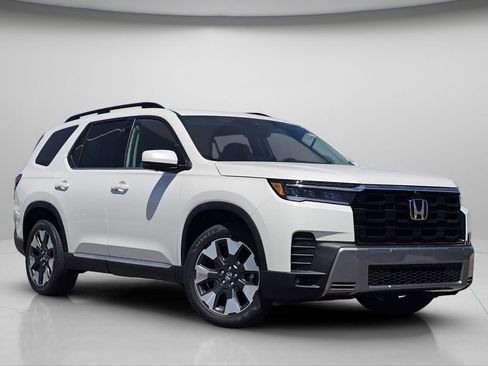 New 2026 Honda Pilot Elite image 2