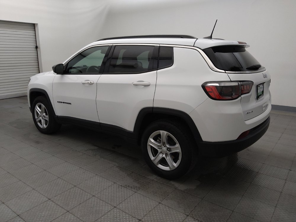 Used 2023 Jeep Compass Latitude AWD/4WD image 3