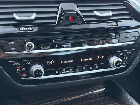 Used 2018 BMW 540i xDrive image 34