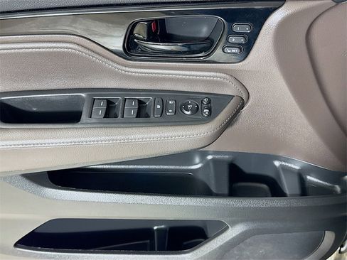 Used 2023 Honda Odyssey Elite image 16