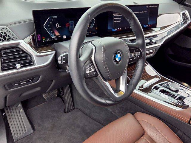 Used 2025 BMW X5 xDrive40i AWD/4WD image 12
