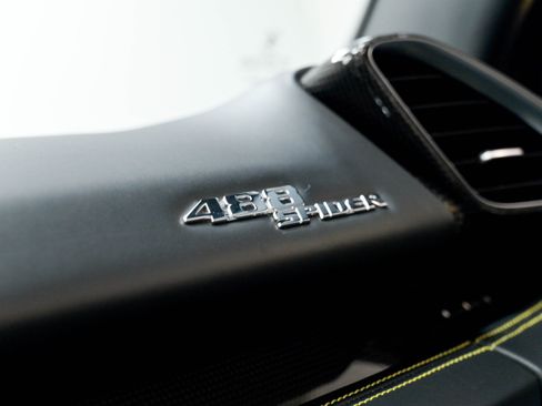 Used 2017 Ferrari 488 Spider RWD image 95