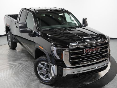 New 2025 GMC Sierra 2500 SLE w/ SLE Value Package; image 37