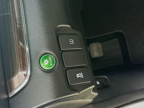 Used 2016 Honda CR-V EX-L image 11