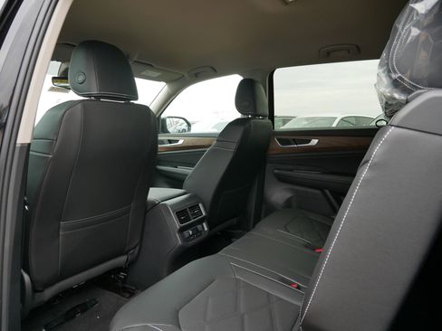 New 2026 Volkswagen Atlas SE image 7