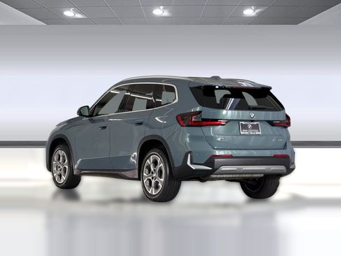Certified 2023 BMW X1 xDrive28i w/ Convenience Package AWD/4WD image 3