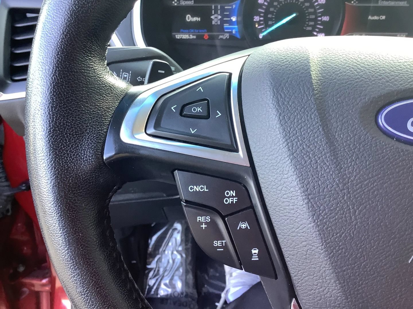 Used 2019 Ford Edge Titanium w/ Equipment Group 301A AWD/4WD image 39