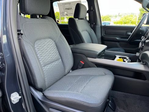 New 2026 RAM 1500 Express AWD/4WD image 29