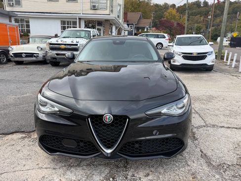 Used 2018 Alfa Romeo Giulia Ti Sport w/ Quick Order Package 22S Sport image 3