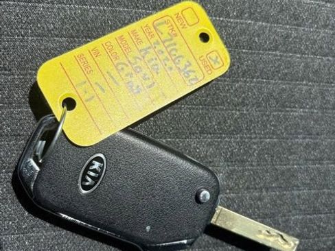 Used 2020 Kia Soul S FWD image 18