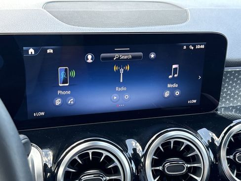 Certified 2024 Mercedes-Benz GLB 250 4MATIC image 16