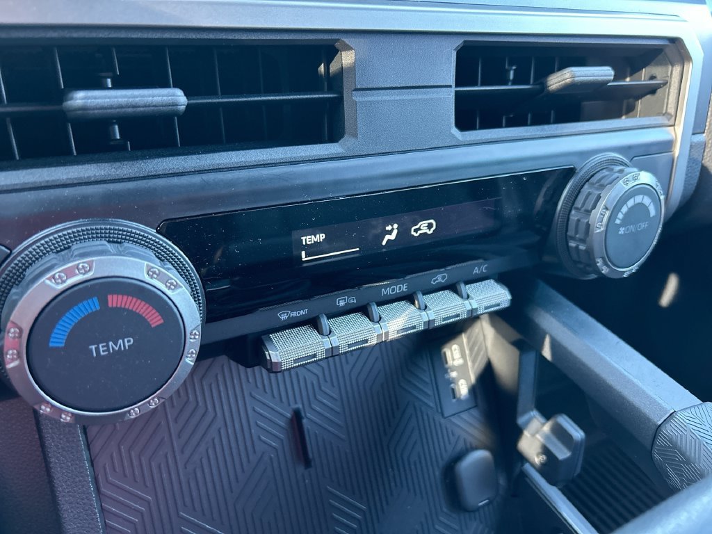 Certified 2025 Toyota 4Runner SR5 AWD/4WD image 23