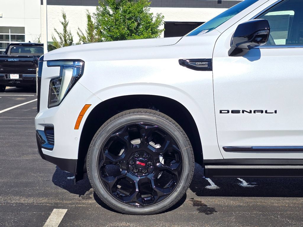 New 2026 GMC Yukon XL Denali Ultimate AWD/4WD image 36
