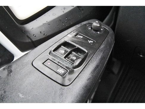Used 2026 RAM ProMaster 2500 w/ Convenience Group FWD image 17