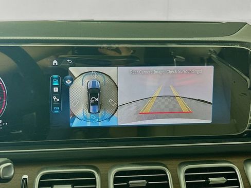 New 2026 Mercedes-Benz GLS 450 4MATIC image 14
