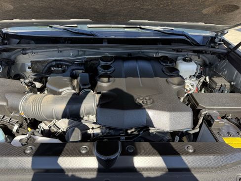 Used 2023 Toyota 4Runner SR5 Premium image 33