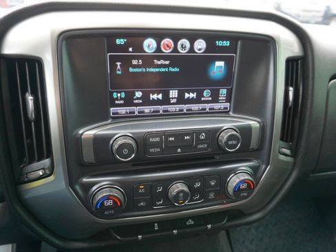 Used 2018 Chevrolet Silverado 1500 LT w/ All Star Edition AWD/4WD image 17