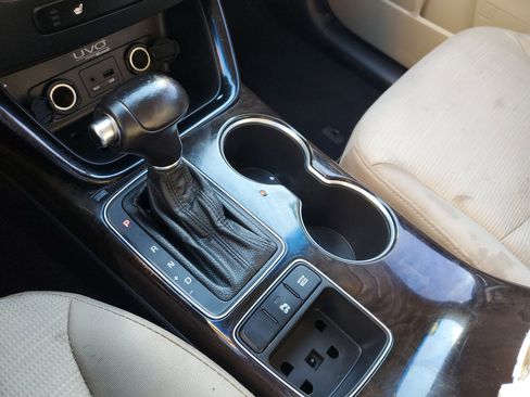 Used 2014 Kia Sorento LX image 22