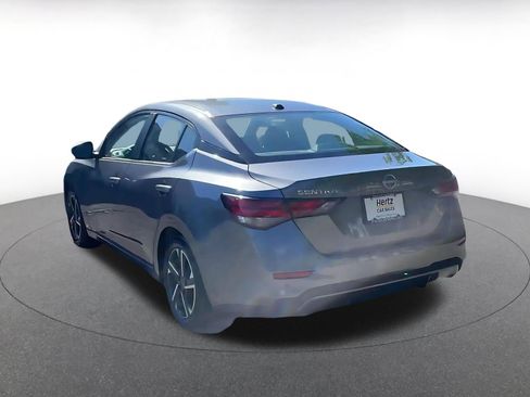 Used 2025 Nissan Sentra SV image 10