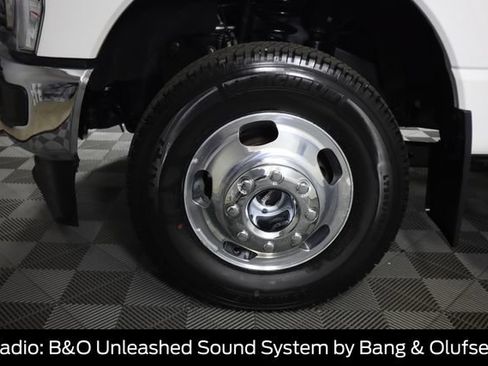 Used 2024 Ford F350 Lariat AWD/4WD image 23