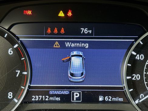 Used 2023 INFINITI QX50 Luxe AWD/4WD image 19