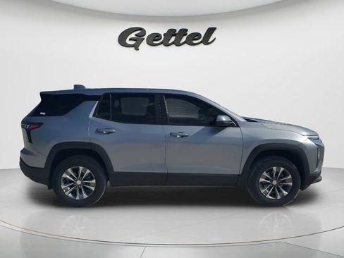 Used 2025 Chevrolet Equinox LT w/ Safety and Technology Package FWD image 4