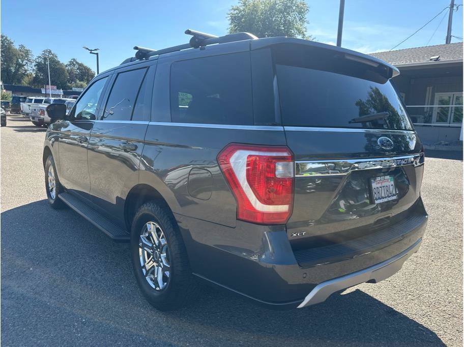 Used 2018 Ford Expedition XLT AWD/4WD image 5