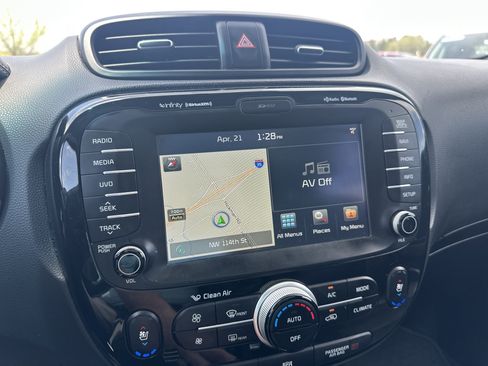 Used 2015 Kia Soul + w/ Primo Package image 27