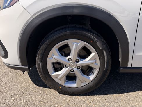 Certified 2023 Honda HR-V LX image 7