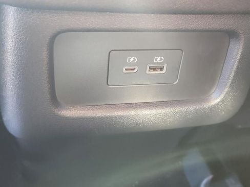 Certified 2024 Nissan Pathfinder SV image 37