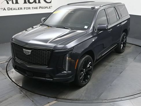 Used 2025 Cadillac Escalade Sport Platinum w/ LPO, ONYX Package AWD/4WD image 49