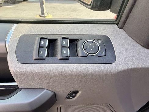 Used 2020 Ford F150 XLT w/ Equipment Group 302A Luxury image 14