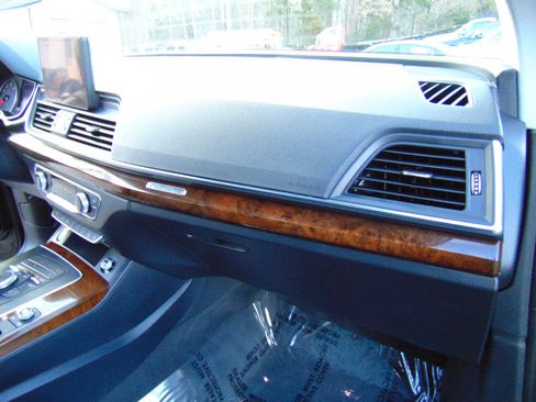 Used 2018 Audi Q5 2.0T Premium image 24