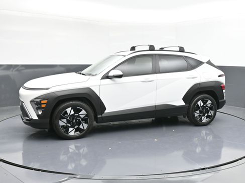 Used 2024 Hyundai Kona SEL w/ Convenience Package image 5