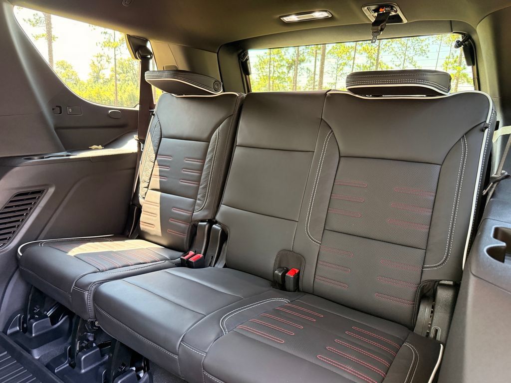 New 2026 GMC Yukon AT4 Ultimate w/ LPO, Floor Liner Package AWD/4WD image 40