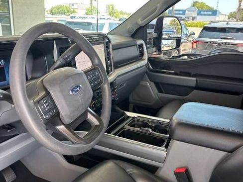 Used 2023 Ford F250 XLT w/ Black Appearance Package AWD/4WD image 13