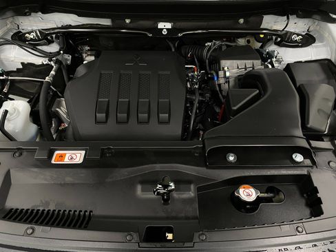 New 2026 Mitsubishi Eclipse Cross SE image 11